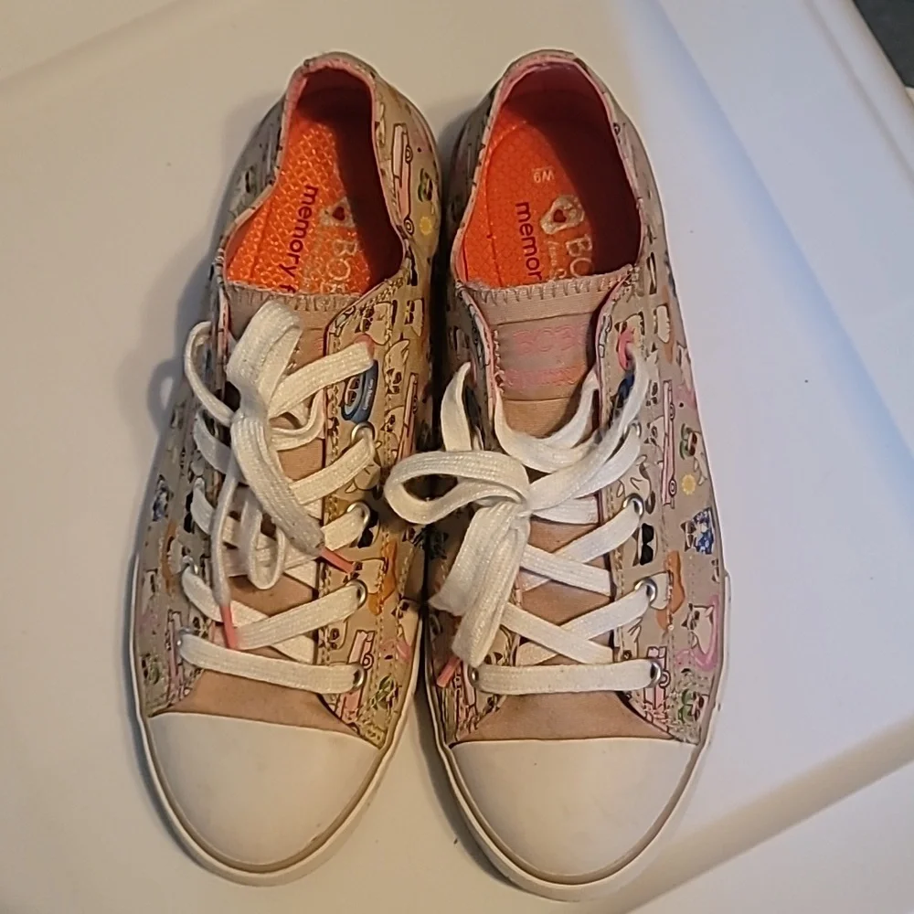 Casual Women's Sneakers with Cat Print - Picture 4 of 6